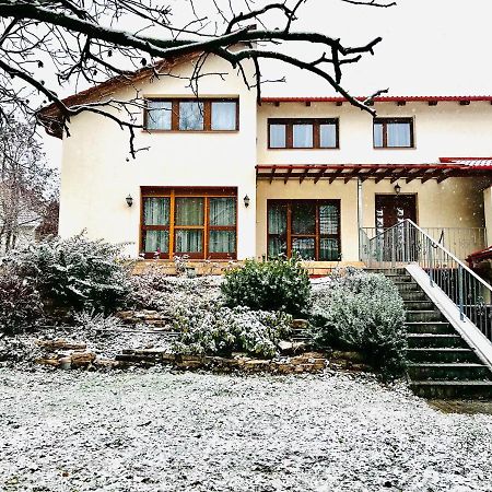 Villa Szofia Veszprem Apartments Luaran gambar