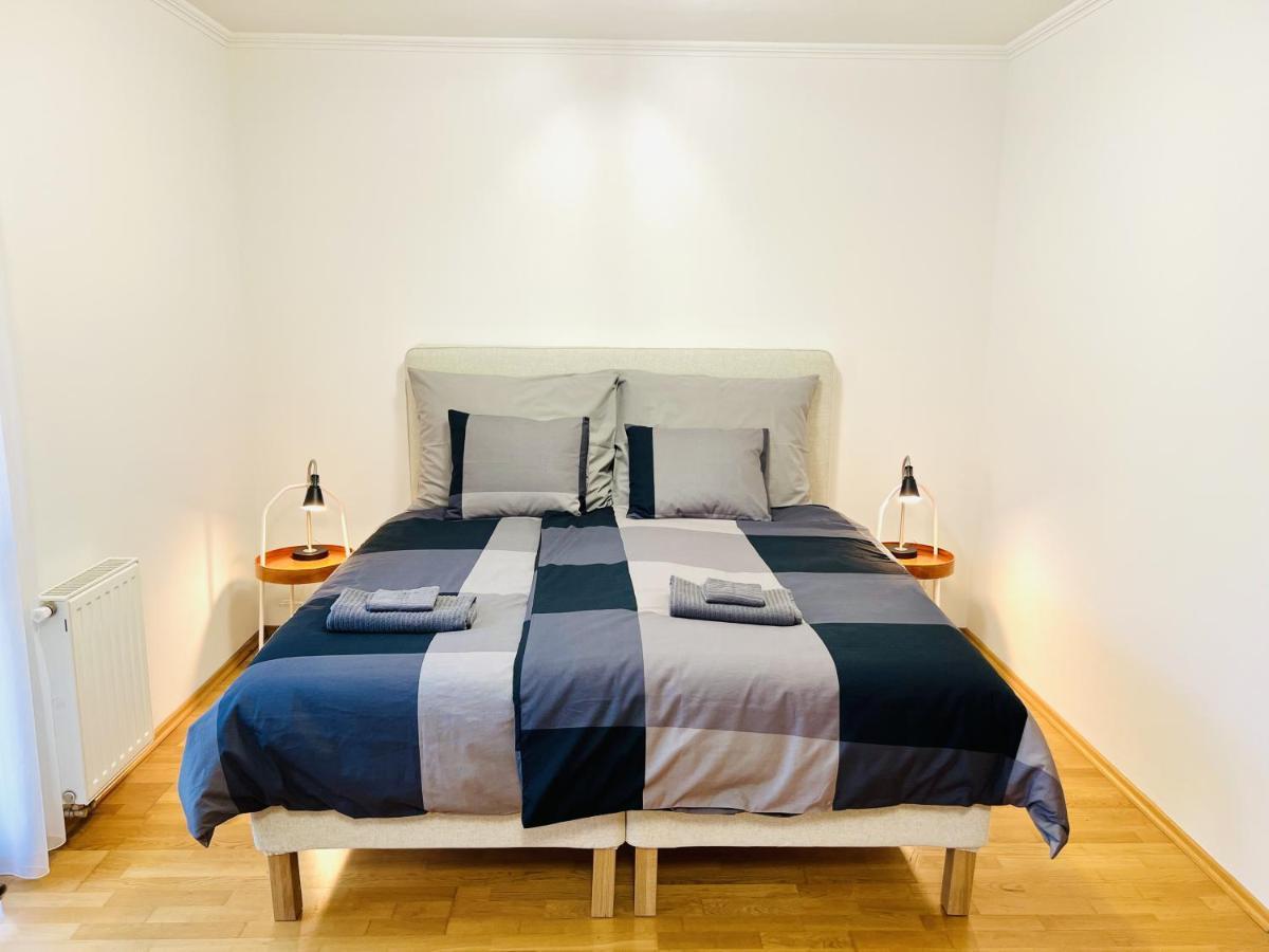Villa Szofia Veszprem Apartments Luaran gambar