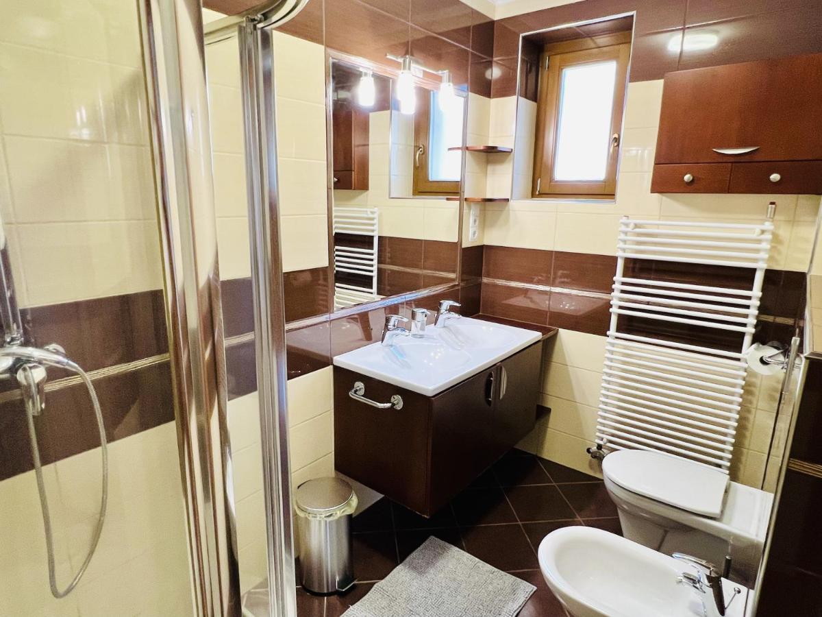 Villa Szofia Veszprem Apartments Luaran gambar
