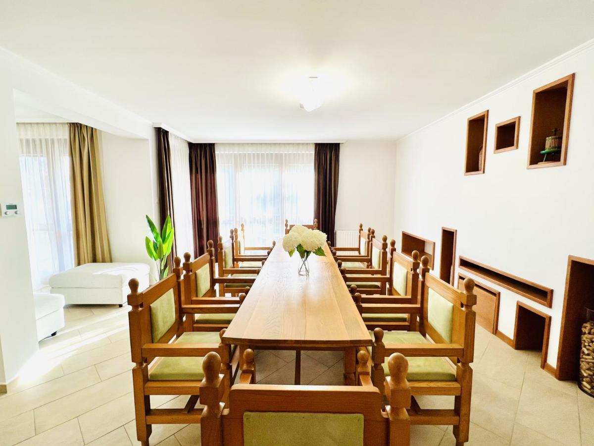 Villa Szofia Veszprem Apartments Luaran gambar